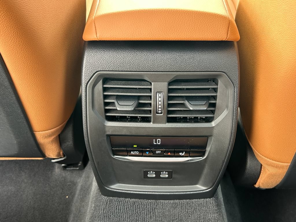 Used 2026 BMW 330i Sedan w/ Premium Package RWD image 33
