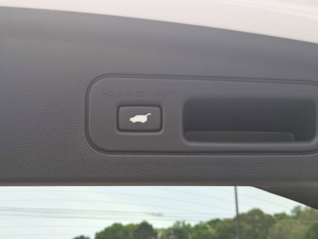 Used 2026 Acura MDX w/ Technology Package image 14