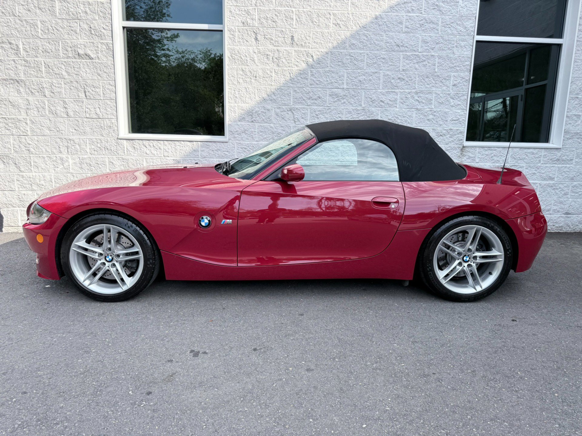 Used 2006 BMW M Roadster RWD image 4