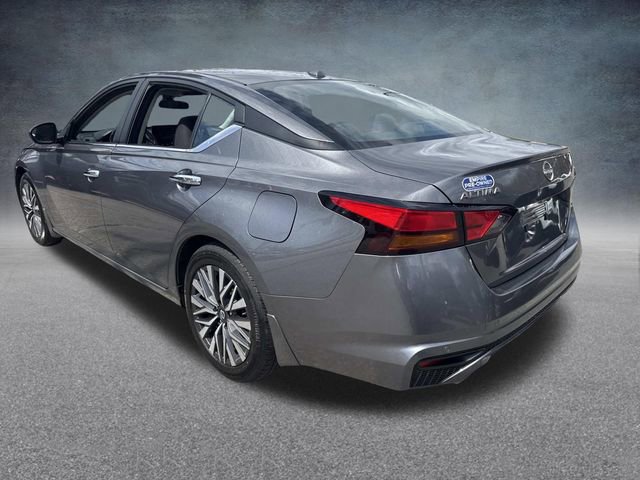 Used 2023 Nissan Altima 2.5 SV w/ SV Premium Package image 11