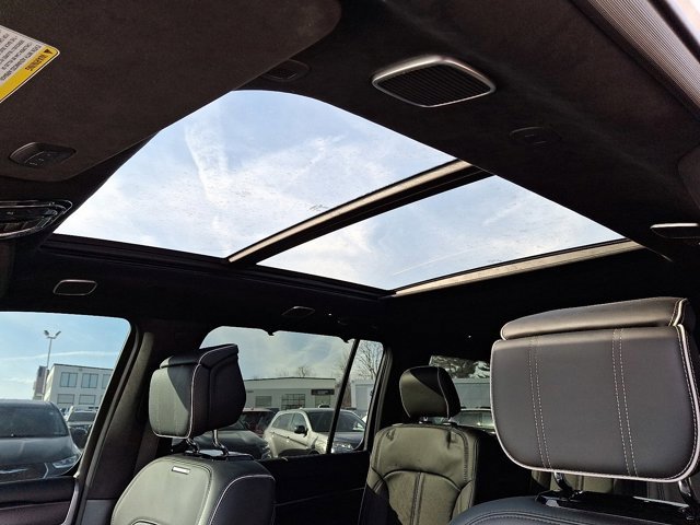 Certified 2024 Jeep Grand Wagoneer L Series II w/ Quick Order Packagew 28T image 18