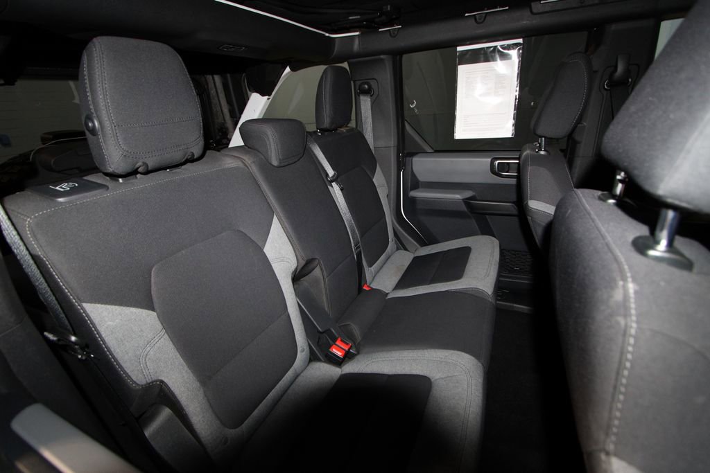 Used 2023 Ford Bronco Big Bend w/ Sasquatch Package image 21