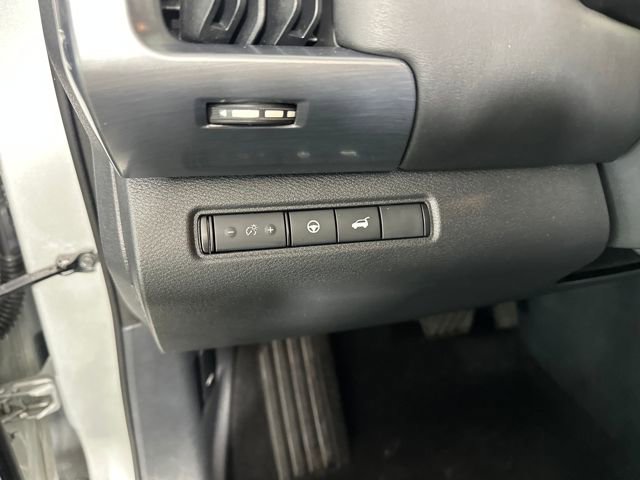 Used 2022 Nissan Pathfinder SL w/ SL Premium Package image 19