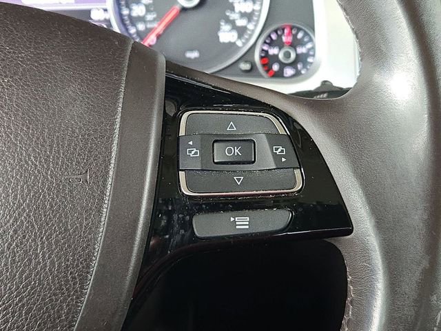 Used 2013 Volkswagen Touareg VR6 image 23