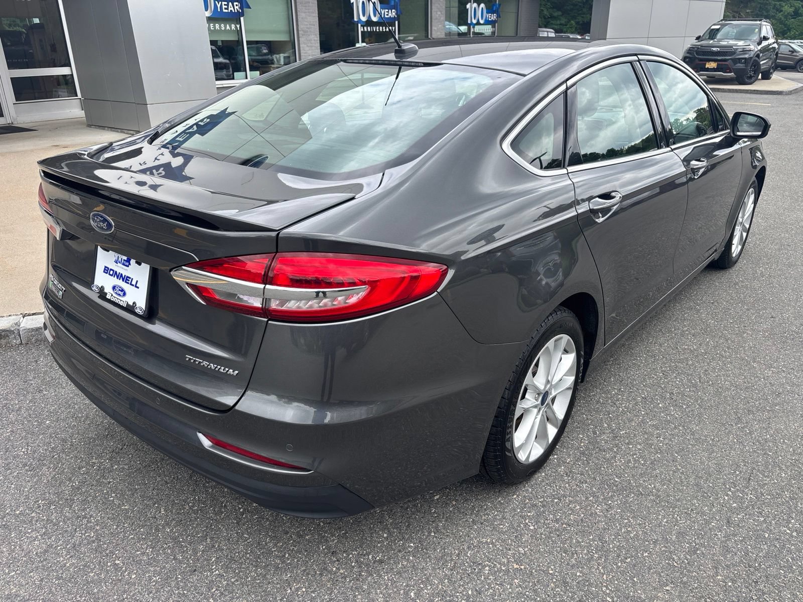 Used 2019 Ford Fusion Energi Titanium FWD image 3