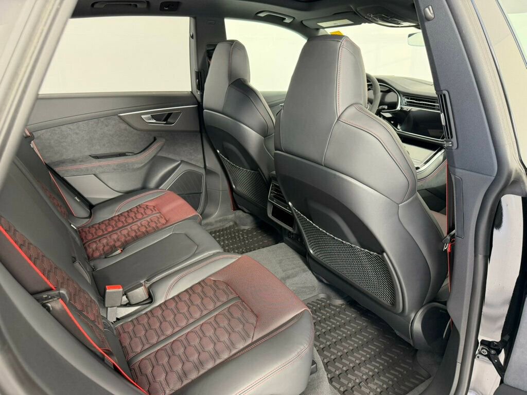 New 2026 Audi RS Q8 performance image 18