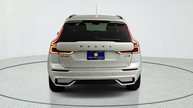 New 2026 Volvo XC60 B5 Plus w/ Protection Package Premier AWD/4WD image 6
