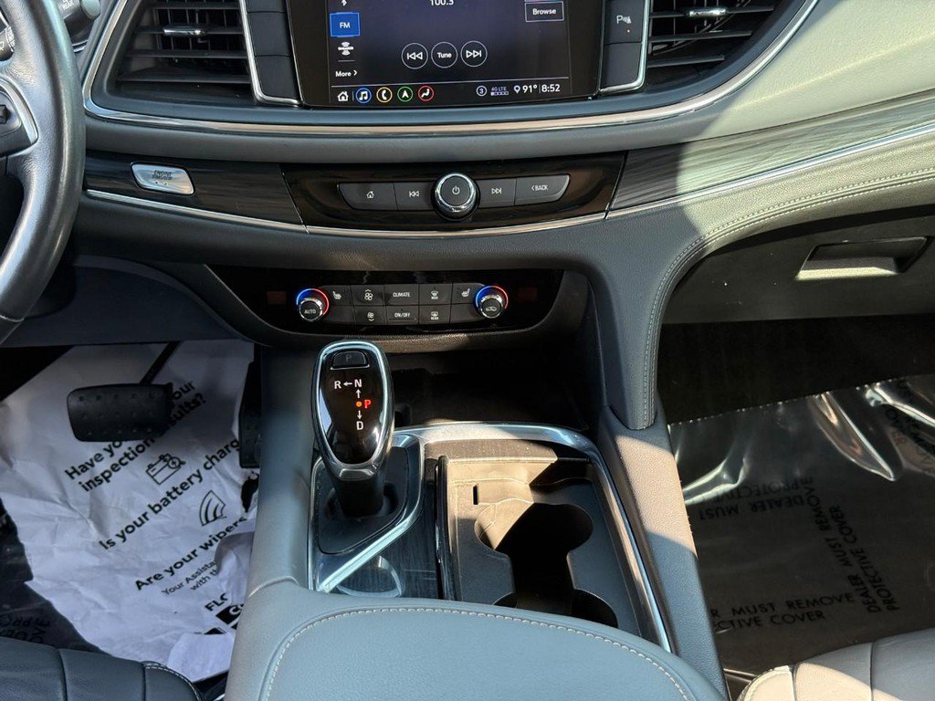 Used 2020 Buick Enclave Essence w/ Sound and Sites Package FWD image 17