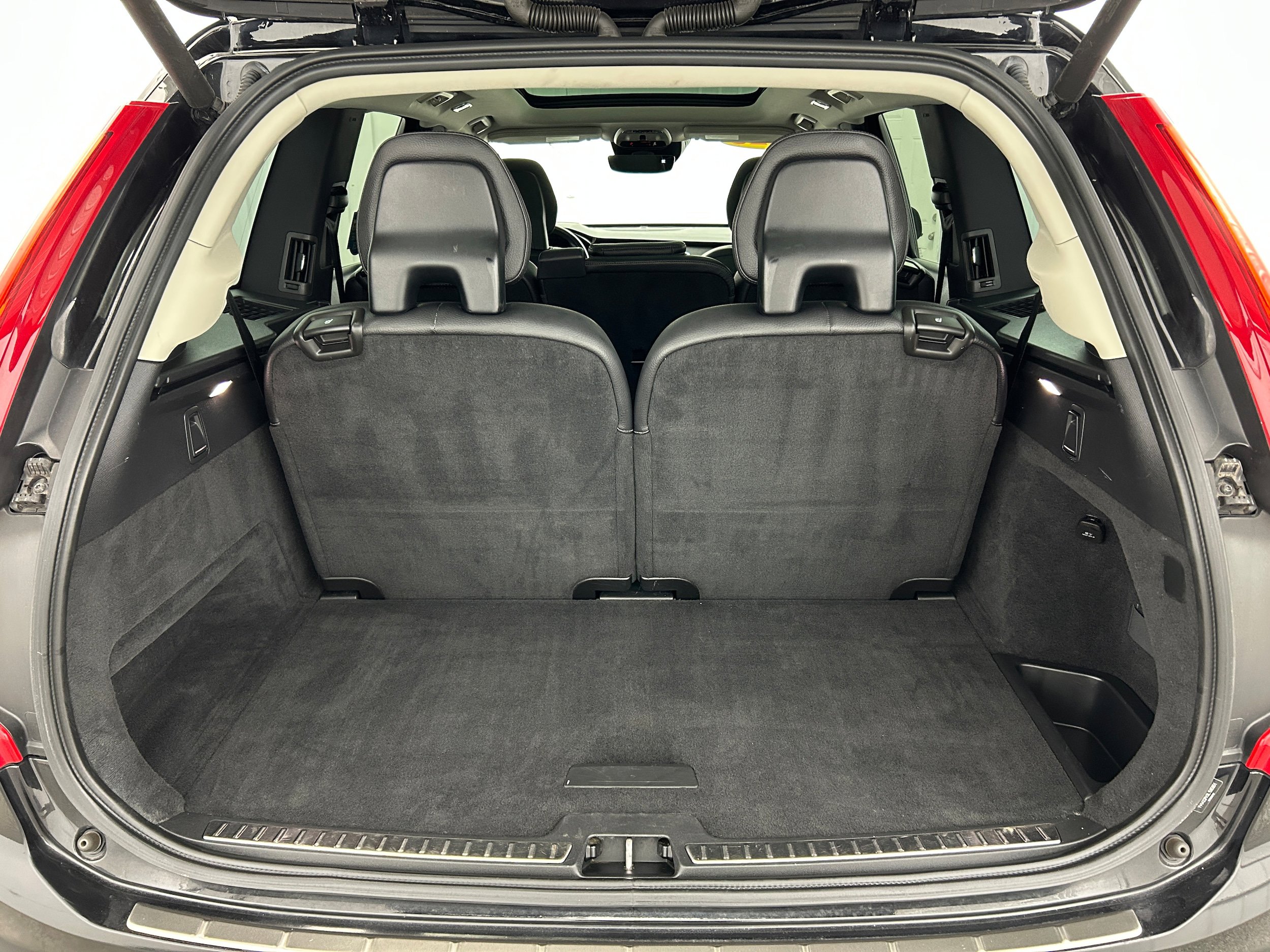 Used 2020 Volvo XC90 T6 Momentum AWD/4WD image 33