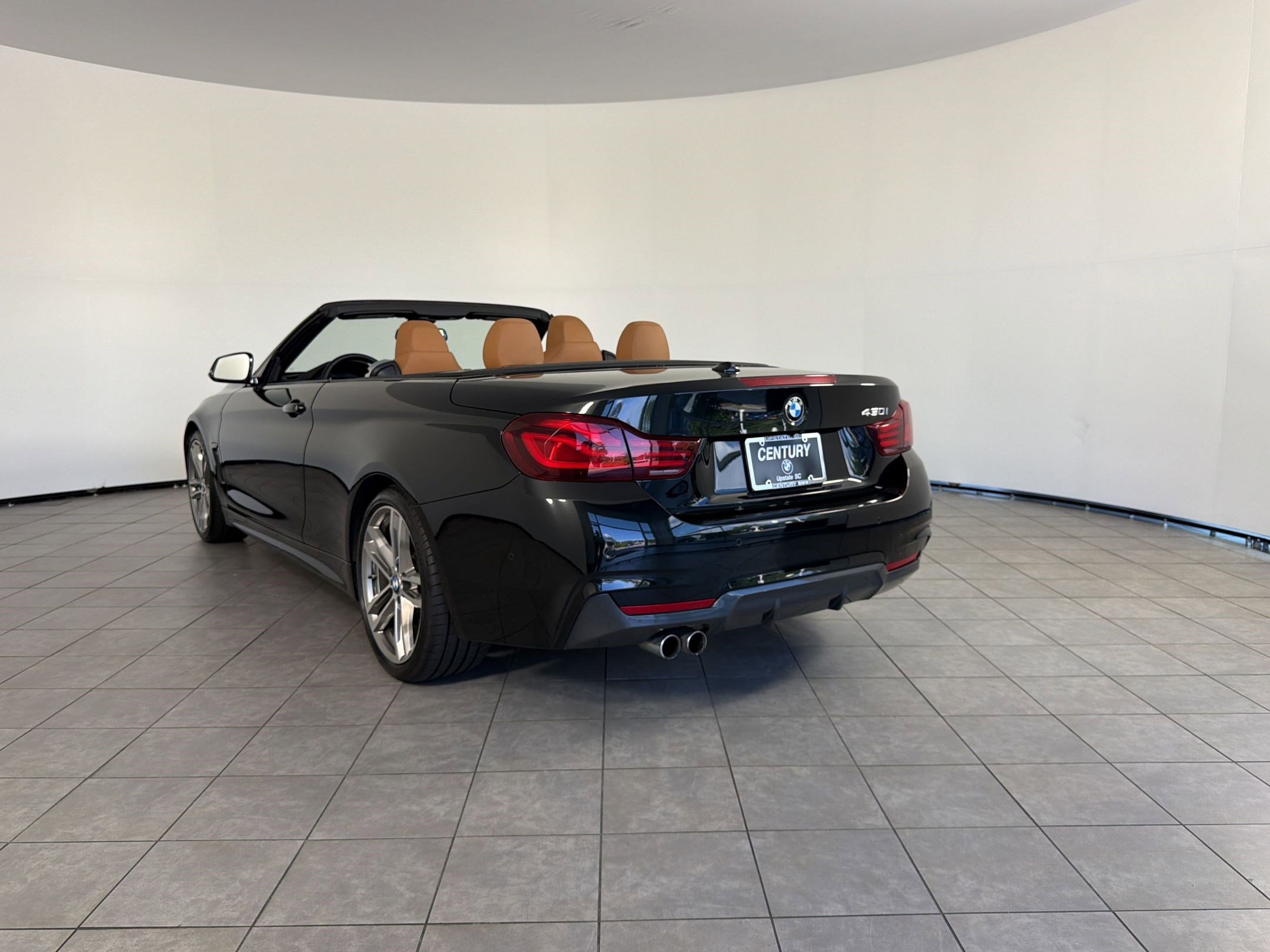 Used 2020 BMW 430i Convertible w/ M Sport Package RWD image 3