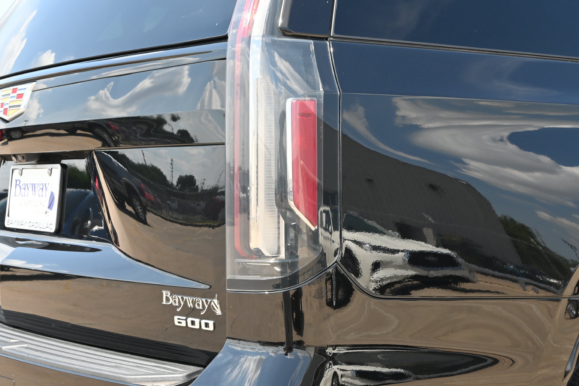 Used 2021 Cadillac Escalade Sport w/ Driver Assist Tech Package RWD image 23