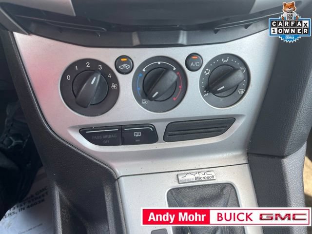 Used 2014 Ford Focus SE w/ SE Sport Package FWD image 27