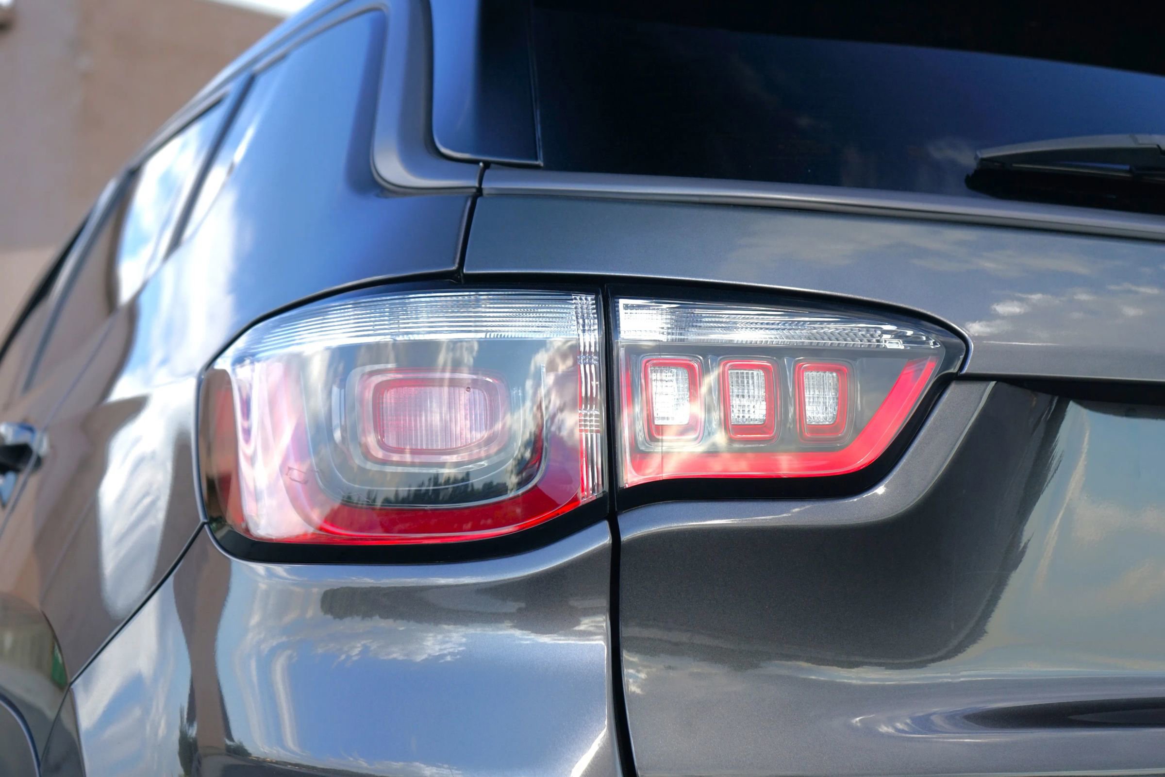 Used 2018 Jeep Compass Trailhawk image 38