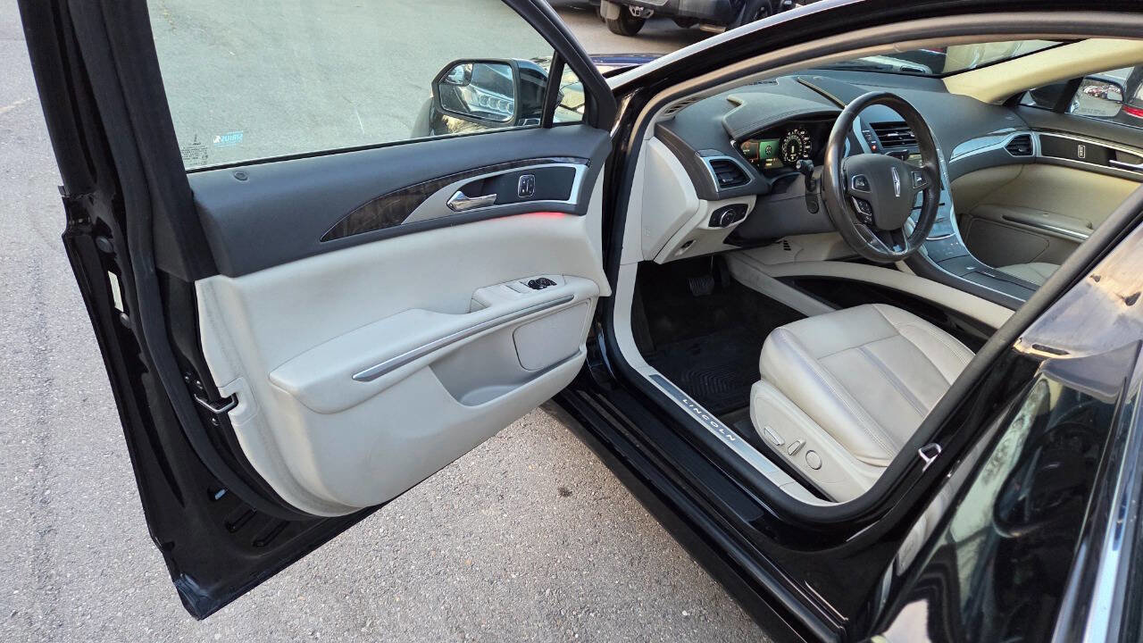 Used 2016 Lincoln MKZ AWD w/ Technology Package image 24