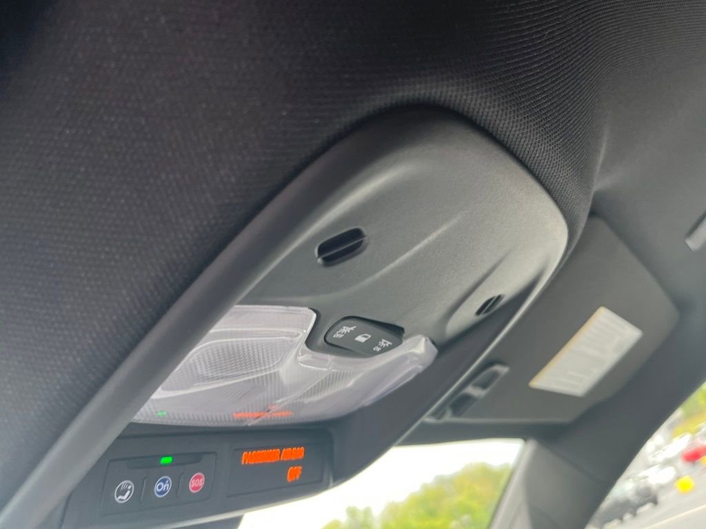 Used 2025 Chevrolet Colorado LT w/ Advanced Trailering Package image 20