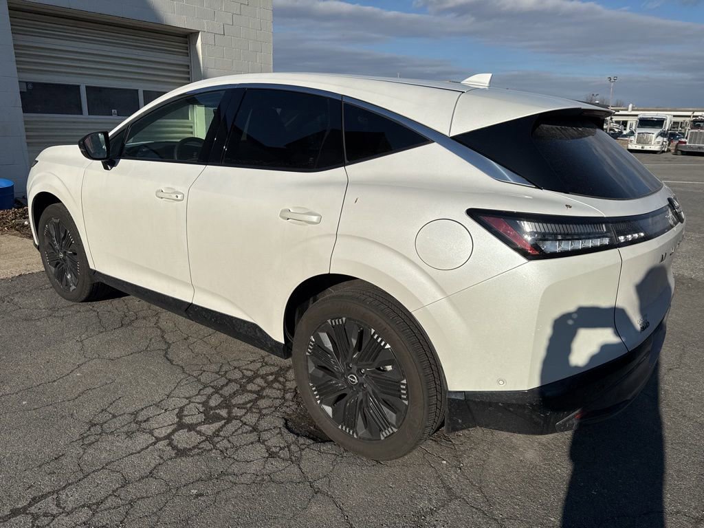 Used 2025 Nissan Murano Platinum w/ Cargo Package image 10