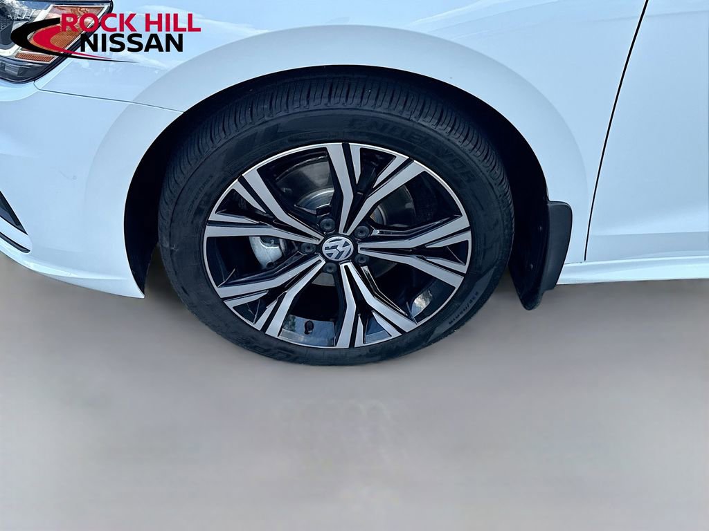 Used 2021 Volkswagen Passat 2.0T SE image 26