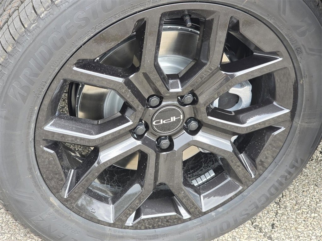 New 2025 Honda Pilot Touring image 12