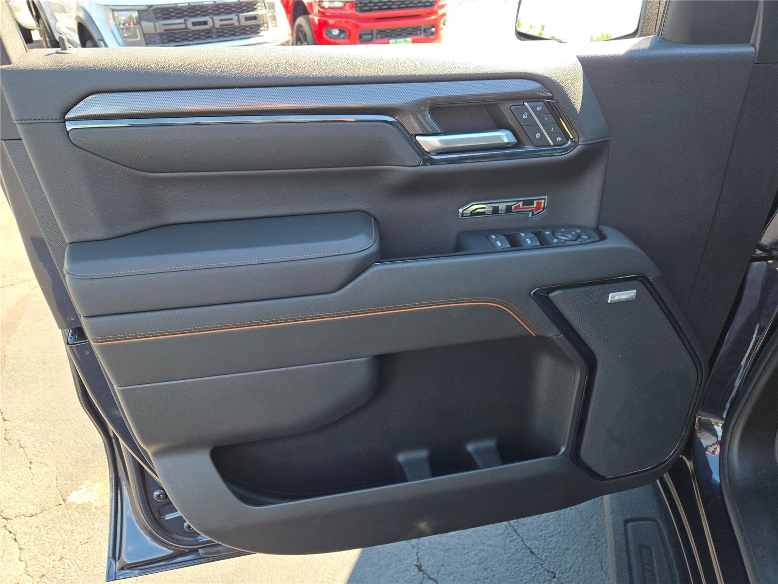 Used 2022 GMC Sierra 1500 AT4 w/ AT4 Preferred Package image 21