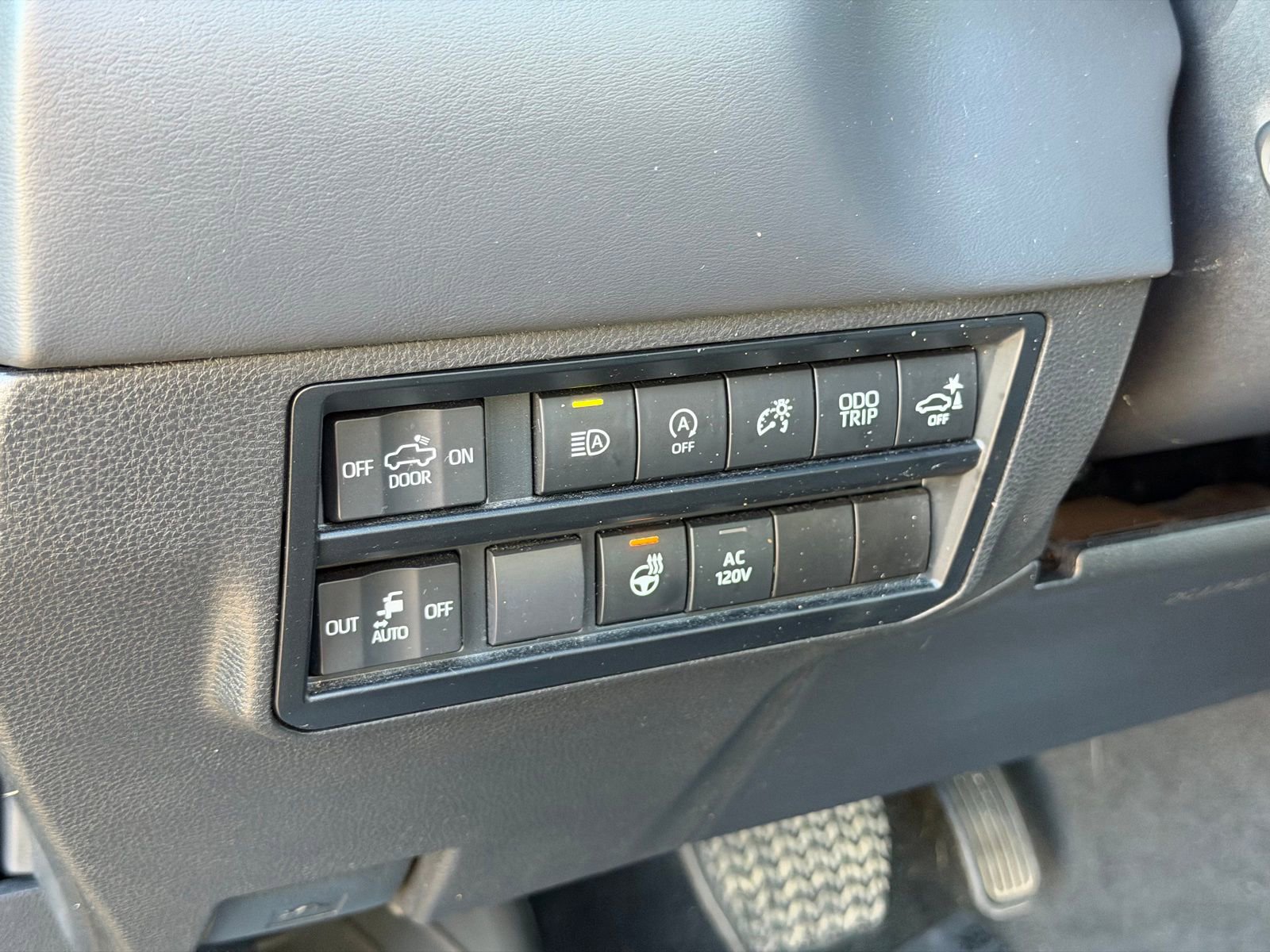 Used 2023 Toyota Tundra Platinum image 15