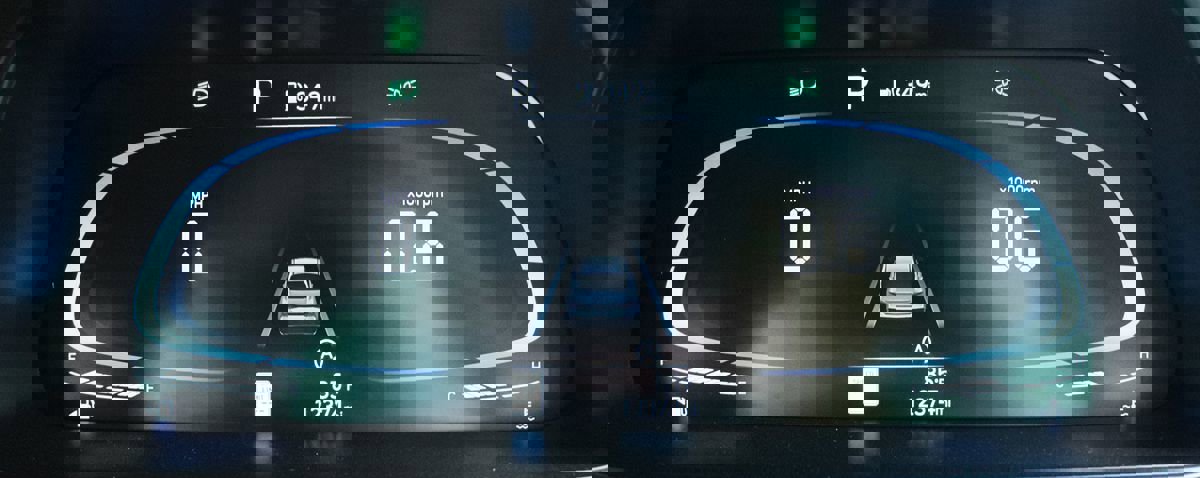 Used 2024 Hyundai Elantra SE image 41