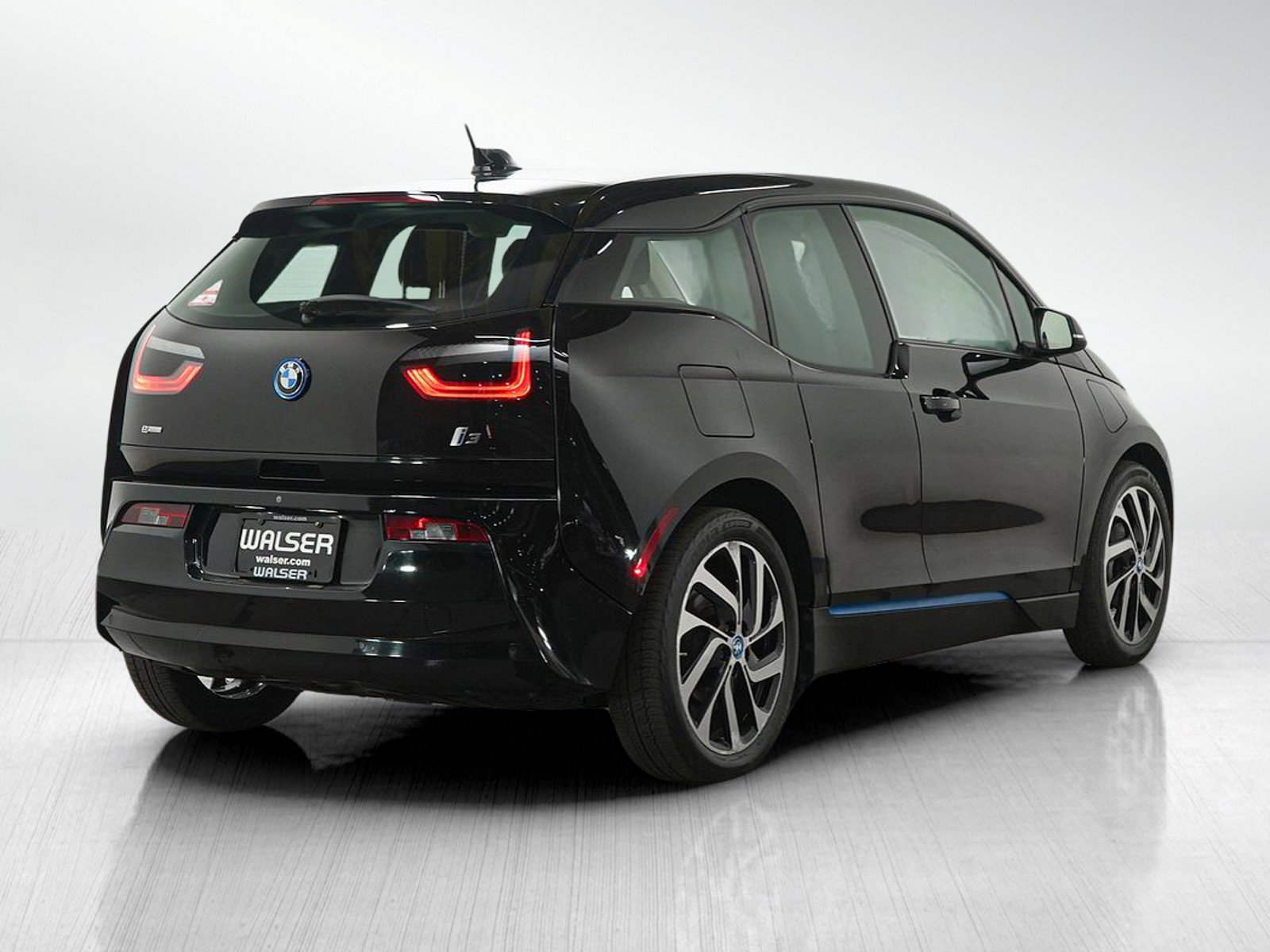 Used 2016 BMW i3 w/ Range Extender RWD image 5