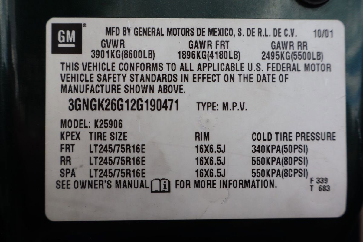 Used 2002 Chevrolet Suburban 2500 LT image 45