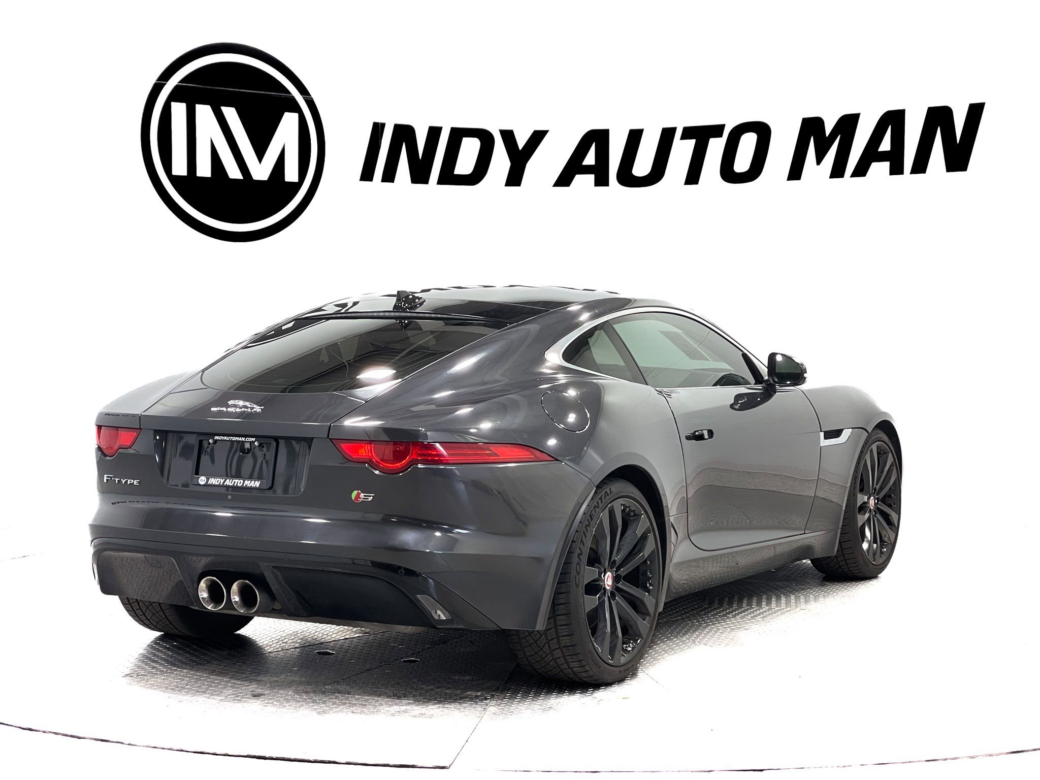 Used 2016 Jaguar F-TYPE S image 4