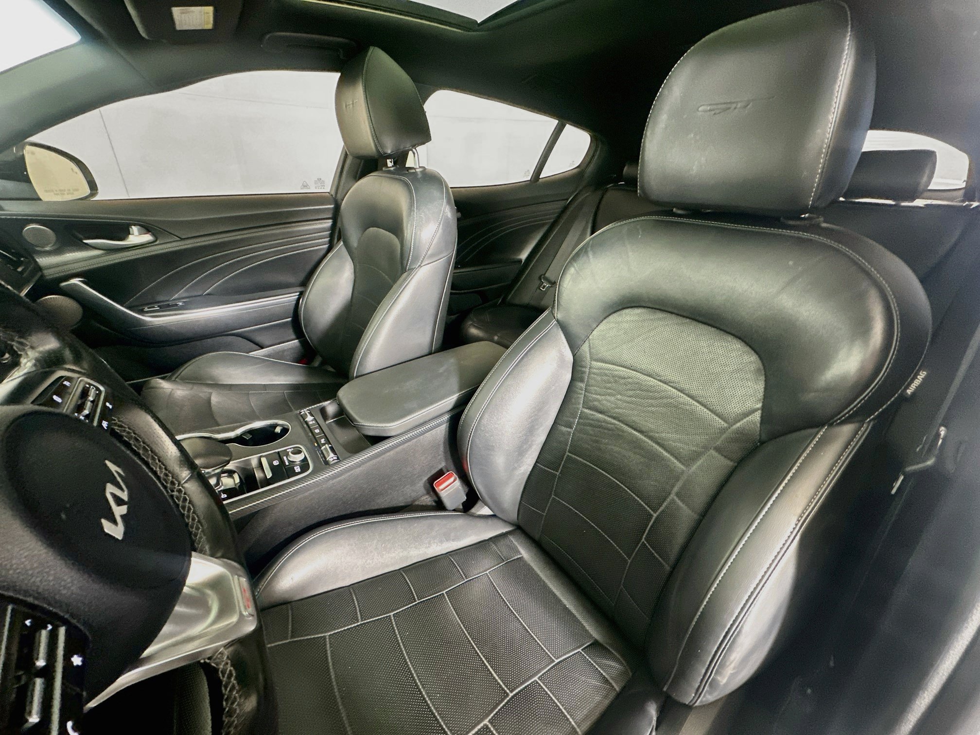 Used 2022 Kia Stinger GT2 w/ Scorpion Package RWD image 13