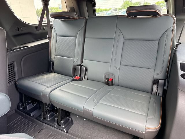 New 2026 GMC Yukon XL AT4 w/ AT4 Premium Plus Package AWD/4WD image 24