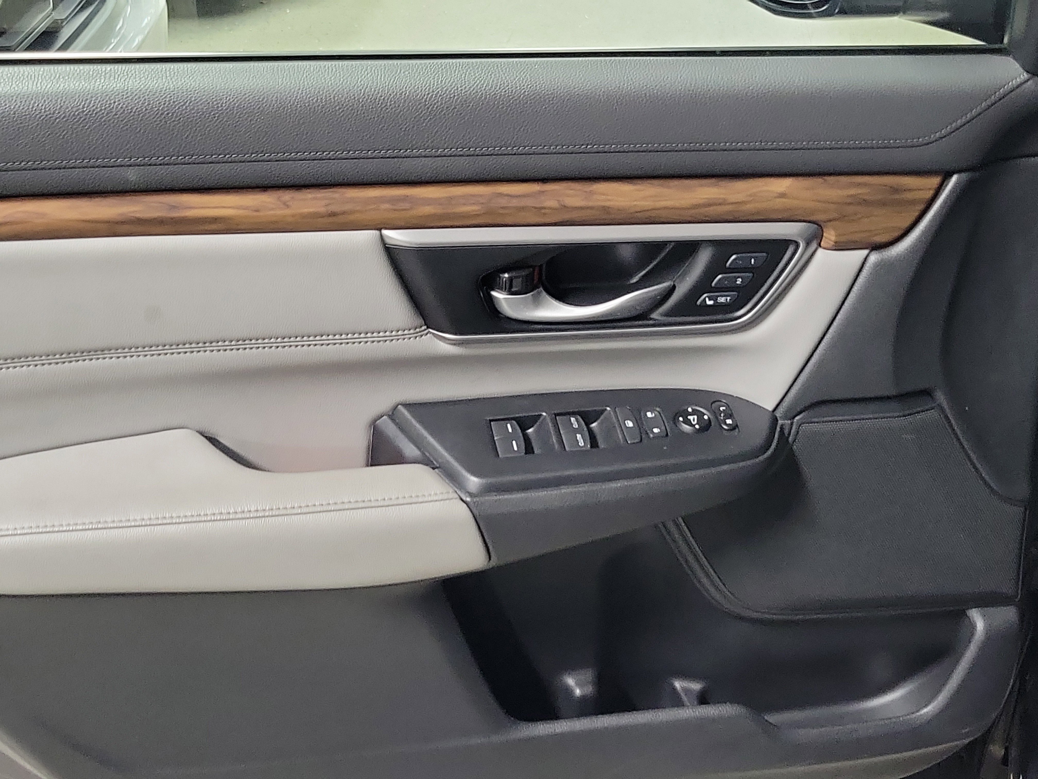 Used 2021 Honda CR-V Touring image 22