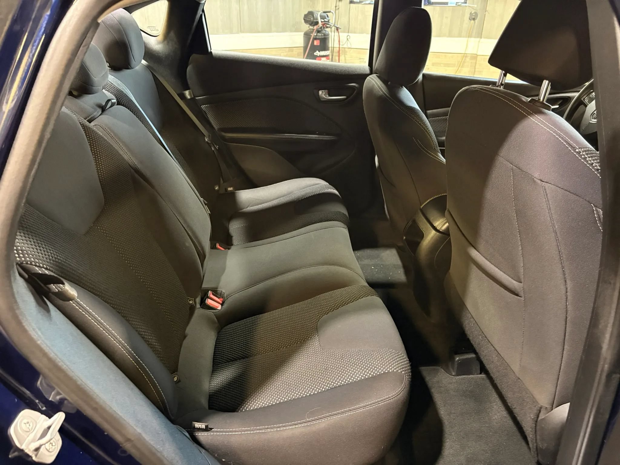 Used 2015 Dodge Dart SXT FWD image 17