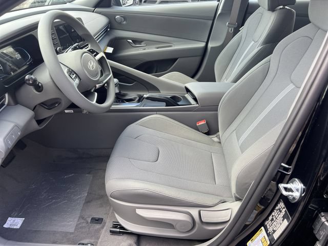 New 2026 Hyundai Elantra SE FWD image 9