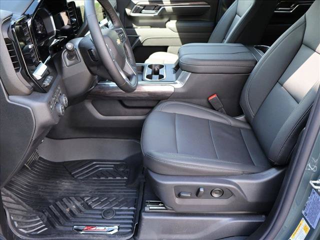 New 2026 Chevrolet Silverado 2500 LTZ w/ LTZ Premium Package AWD/4WD image 4