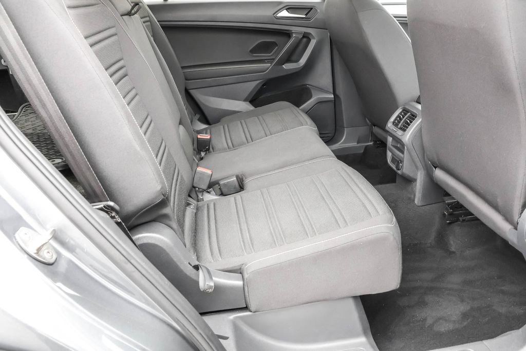 Used 2022 Volkswagen Tiguan S image 33