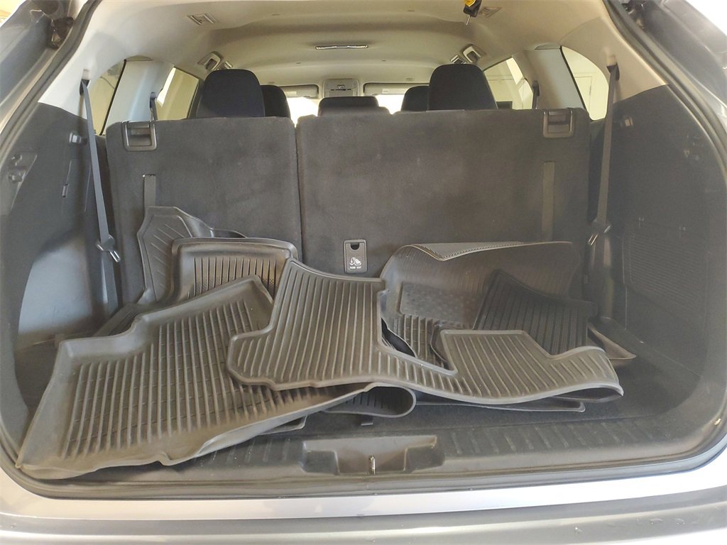 Certified 2023 Toyota Highlander LE image 8