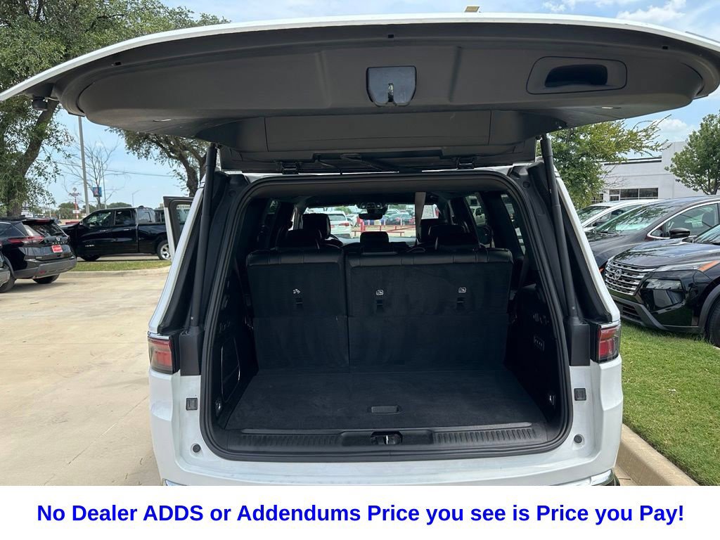 Used 2024 Jeep Wagoneer Series II w/ Flexible Seating Group RWD image 14