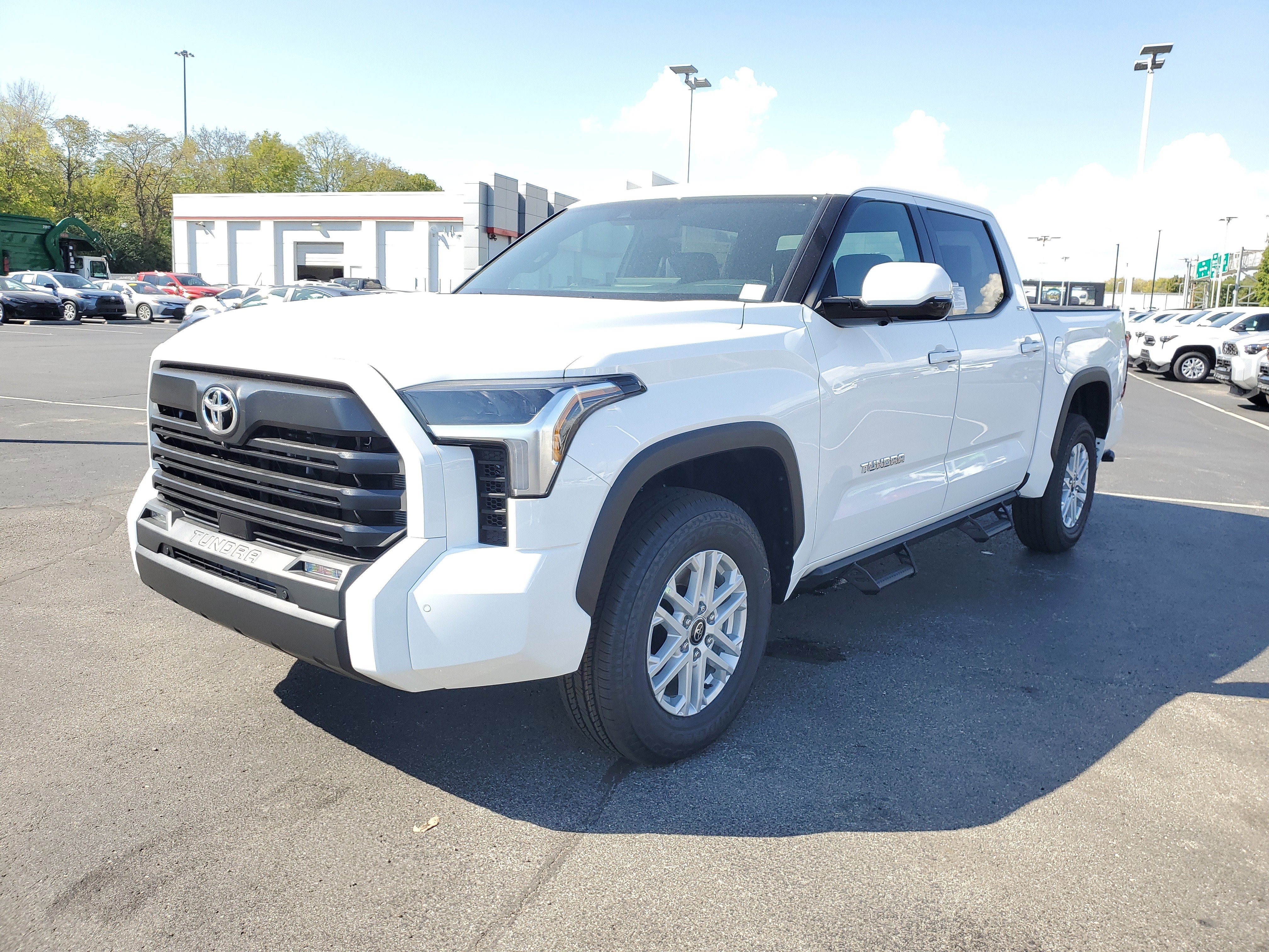 New 2026 Toyota Tundra SR5 image 3