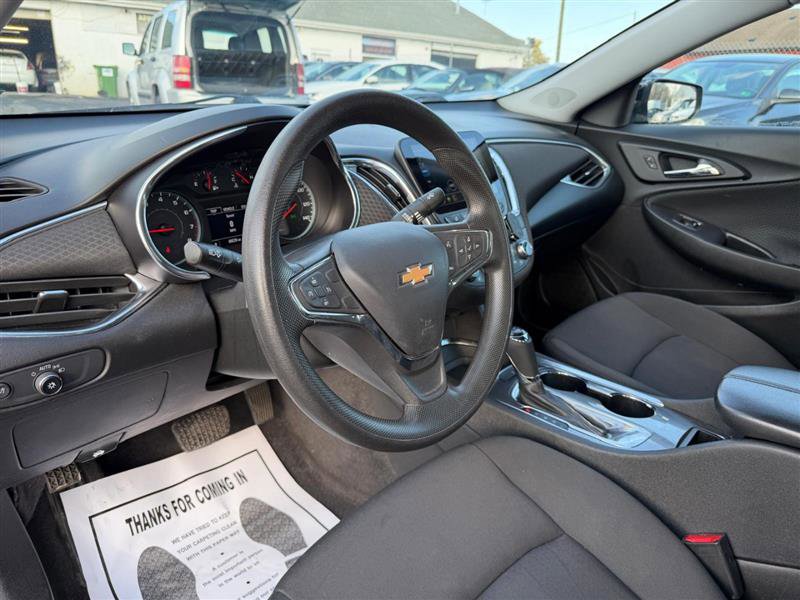 Used 2020 Chevrolet Malibu LT image 11