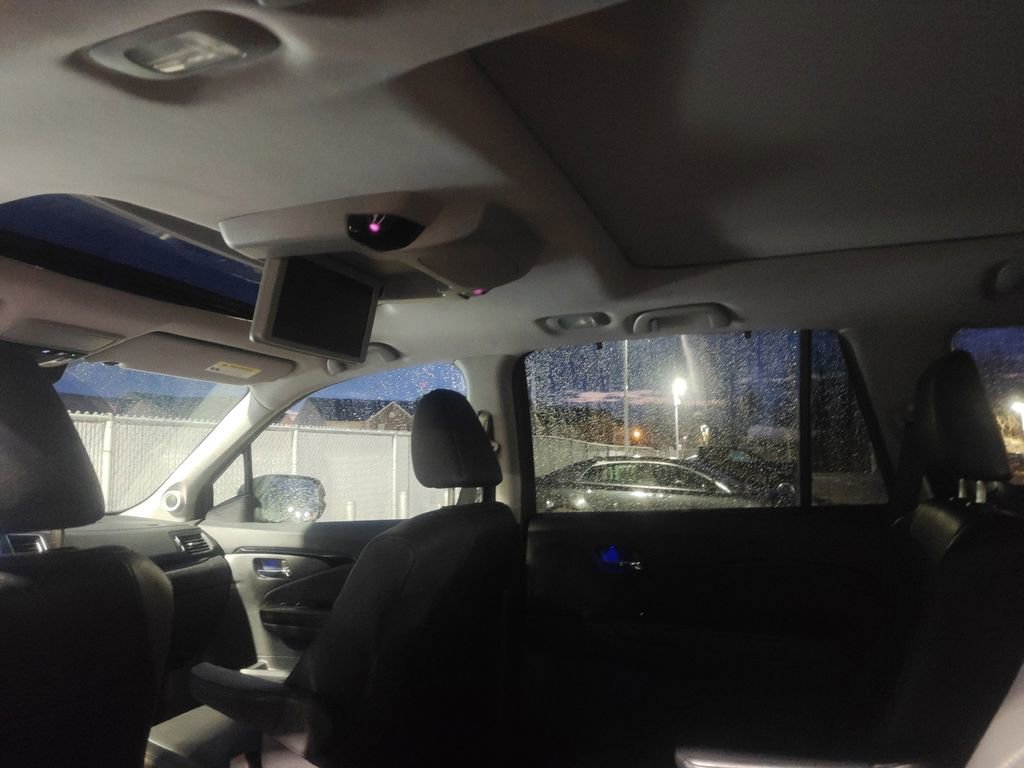 Used 2020 Honda Pilot Elite image 12