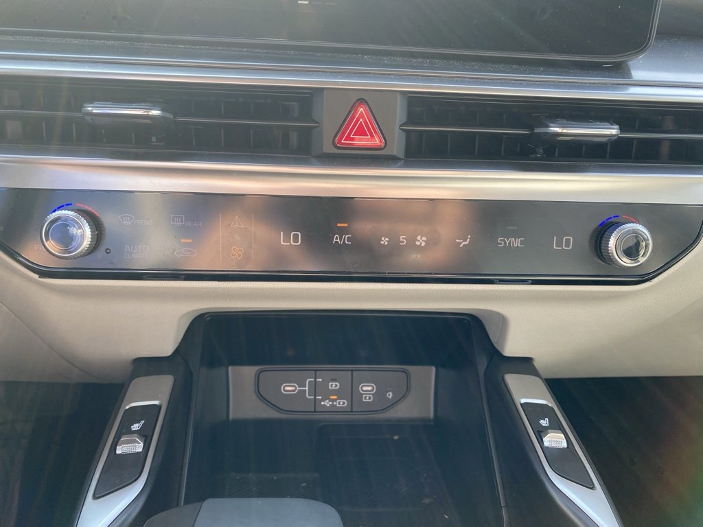 New 2025 Kia Sorento S w/ Panoramic Sunroof Package image 21