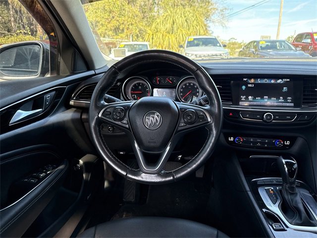 Used 2018 Buick Regal Essence w/ Driver Confidence Package #1 image 22