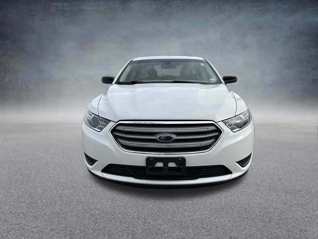 Used 2017 Ford Taurus SE image 9
