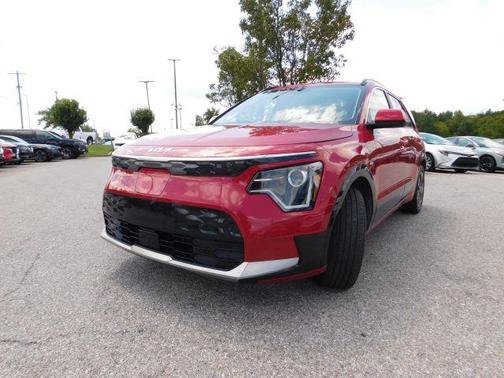 Used 2023 Kia Niro Wind FWD image 3