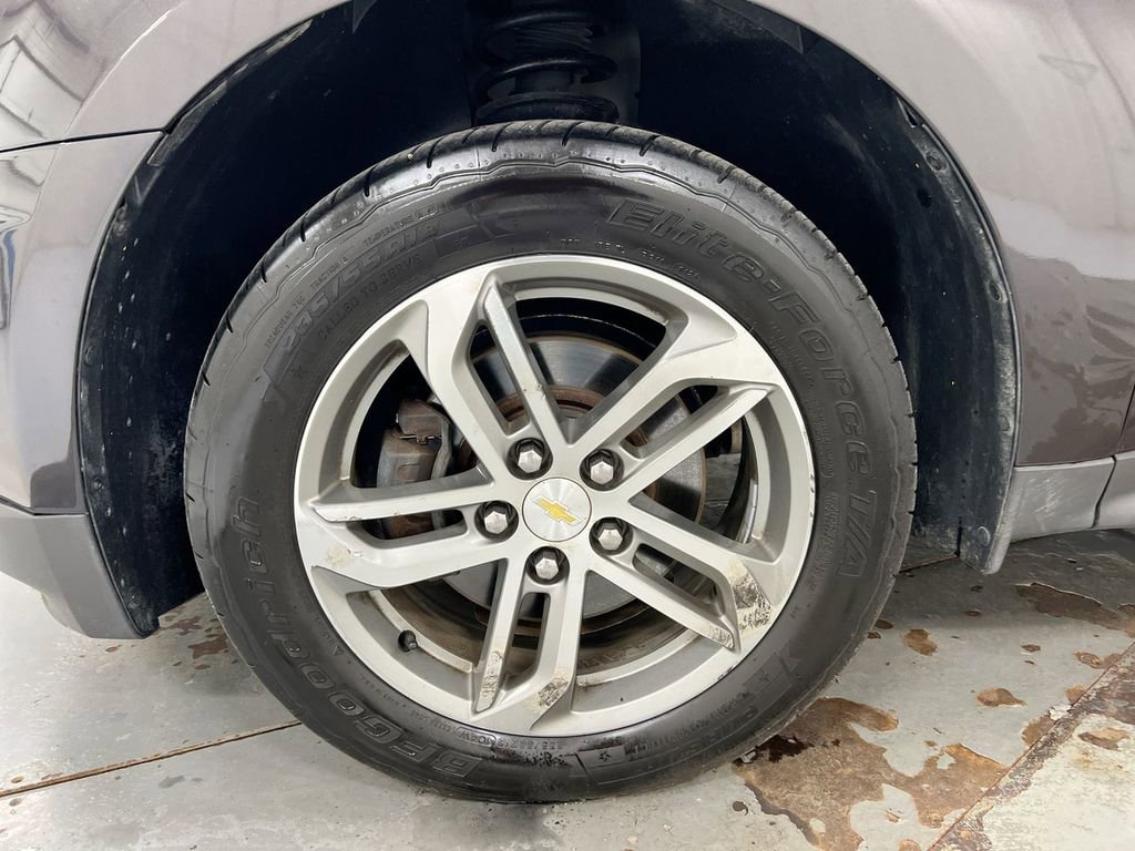 Used 2016 Chevrolet Equinox LTZ w/ Enhanced Convenience Package image 26