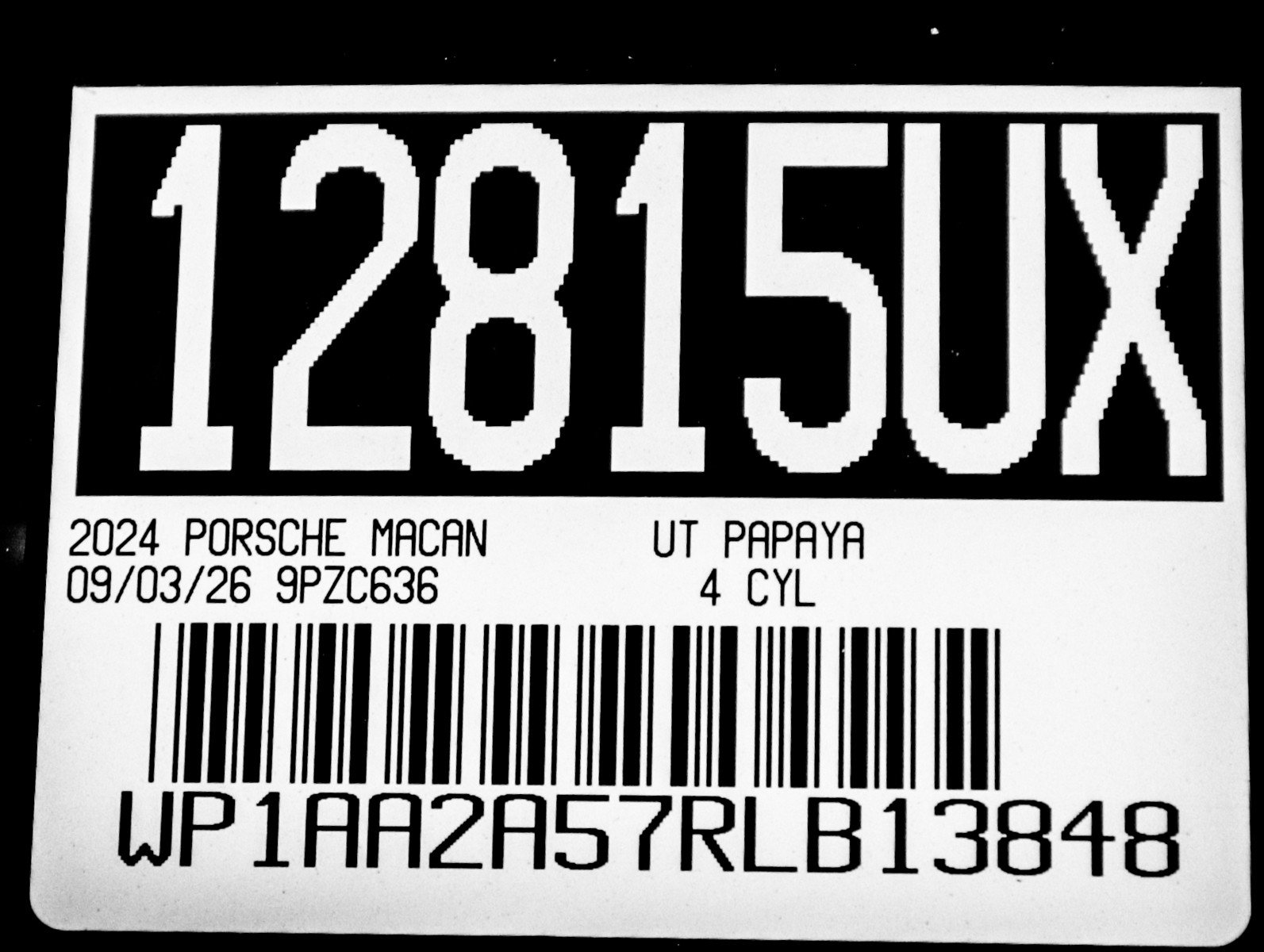 Certified 2024 Porsche Macan AWD/4WD image 30