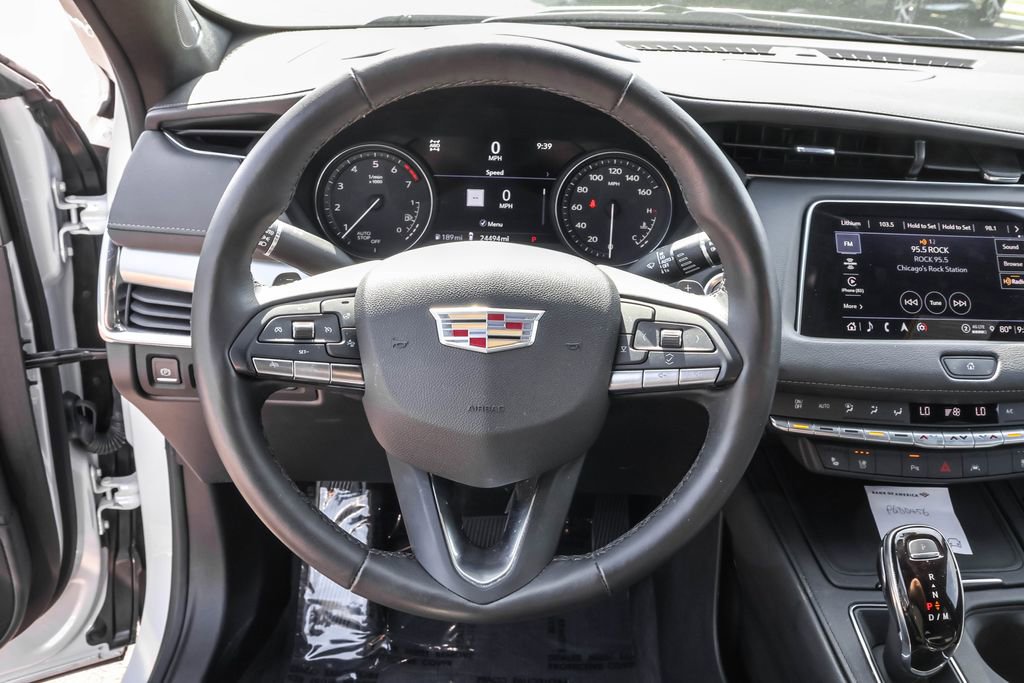 Used 2023 Cadillac XT4 Premium Luxury w/ Technology Package AWD/4WD image 21