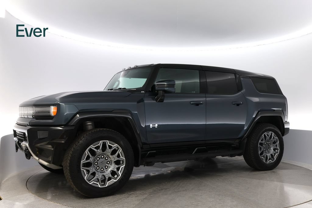 Used 2025 GMC Hummer EV 2X w/ LPO, Cargo Utility Package AWD/4WD image 18