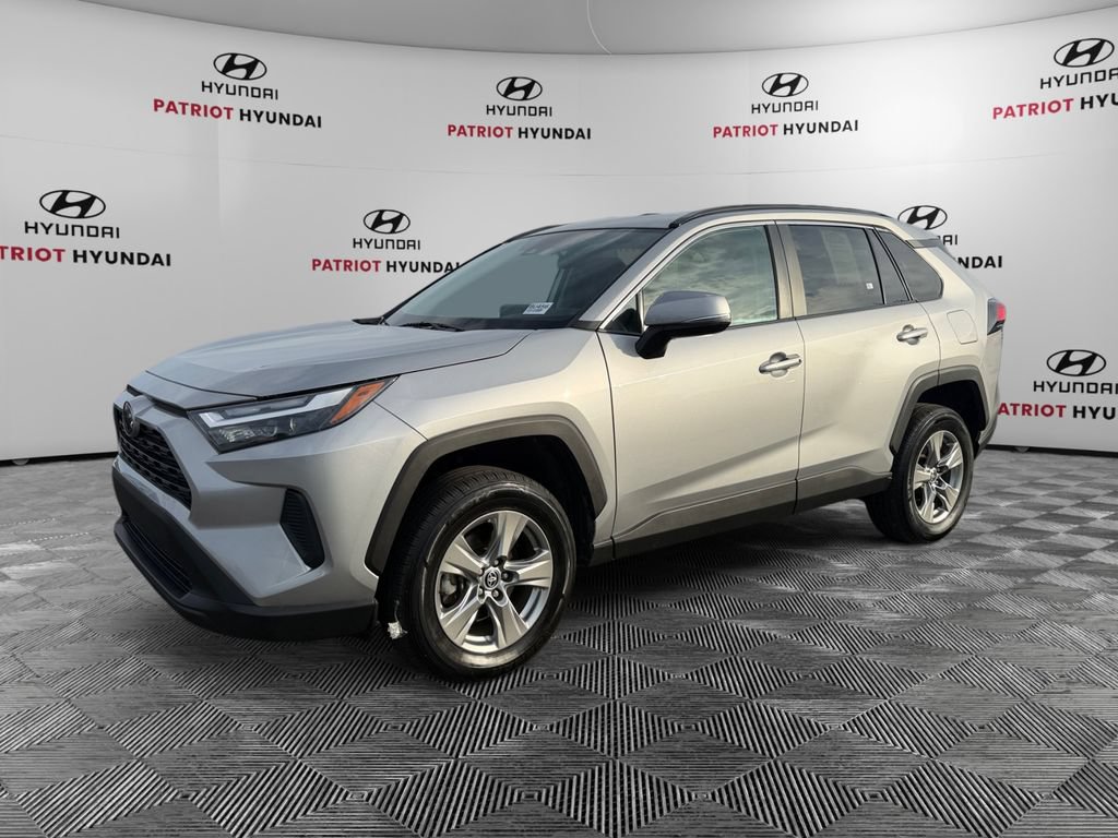 Used 2024 Toyota RAV4 XLE FWD image 7