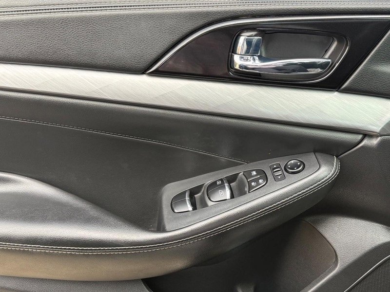 Used 2017 Nissan Maxima 3.5 SL image 24